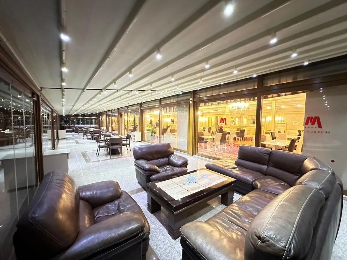 Modern Hotel Bakü