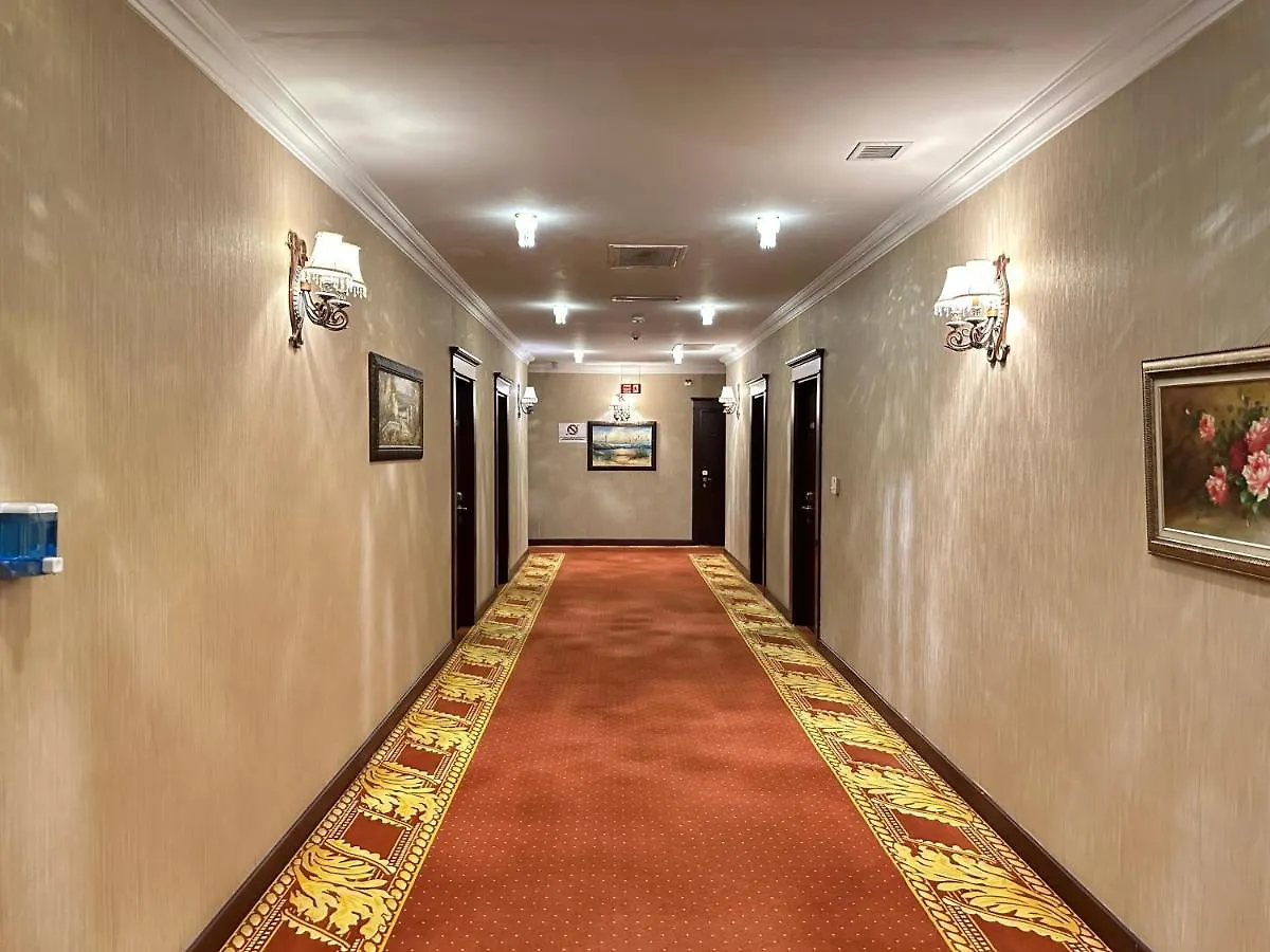 Modern Hotel Baku 4*,